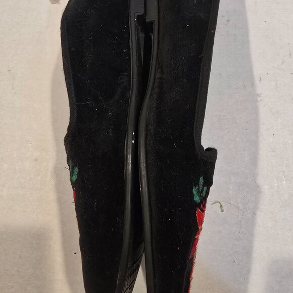 Women's Flat Shoes Black Velvet Embroidered Poinsettia Design Tinsel Toes Size 8 - Picture 7 of 13